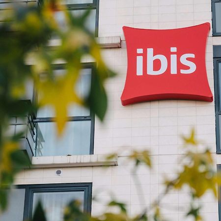 Отель Ibis Rouen Centre Rive Droite Pasteur Экстерьер фото